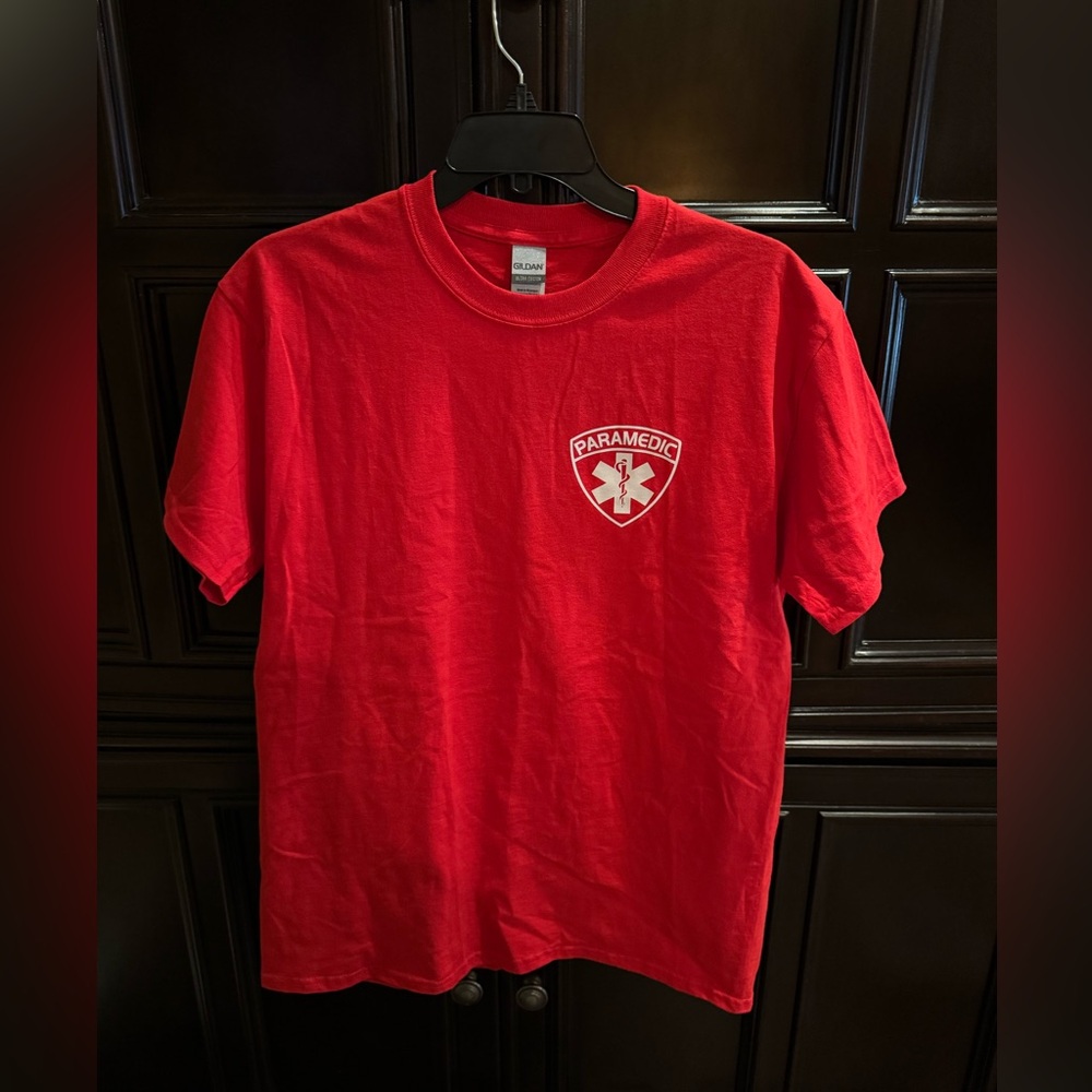 Gildan Red Paramedic Unisex T-Shirt